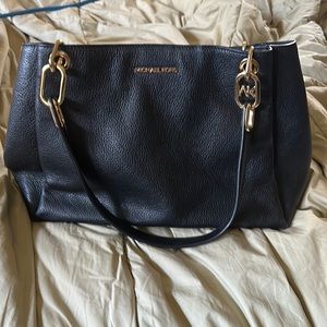 Black Michael Kors shoulder bag